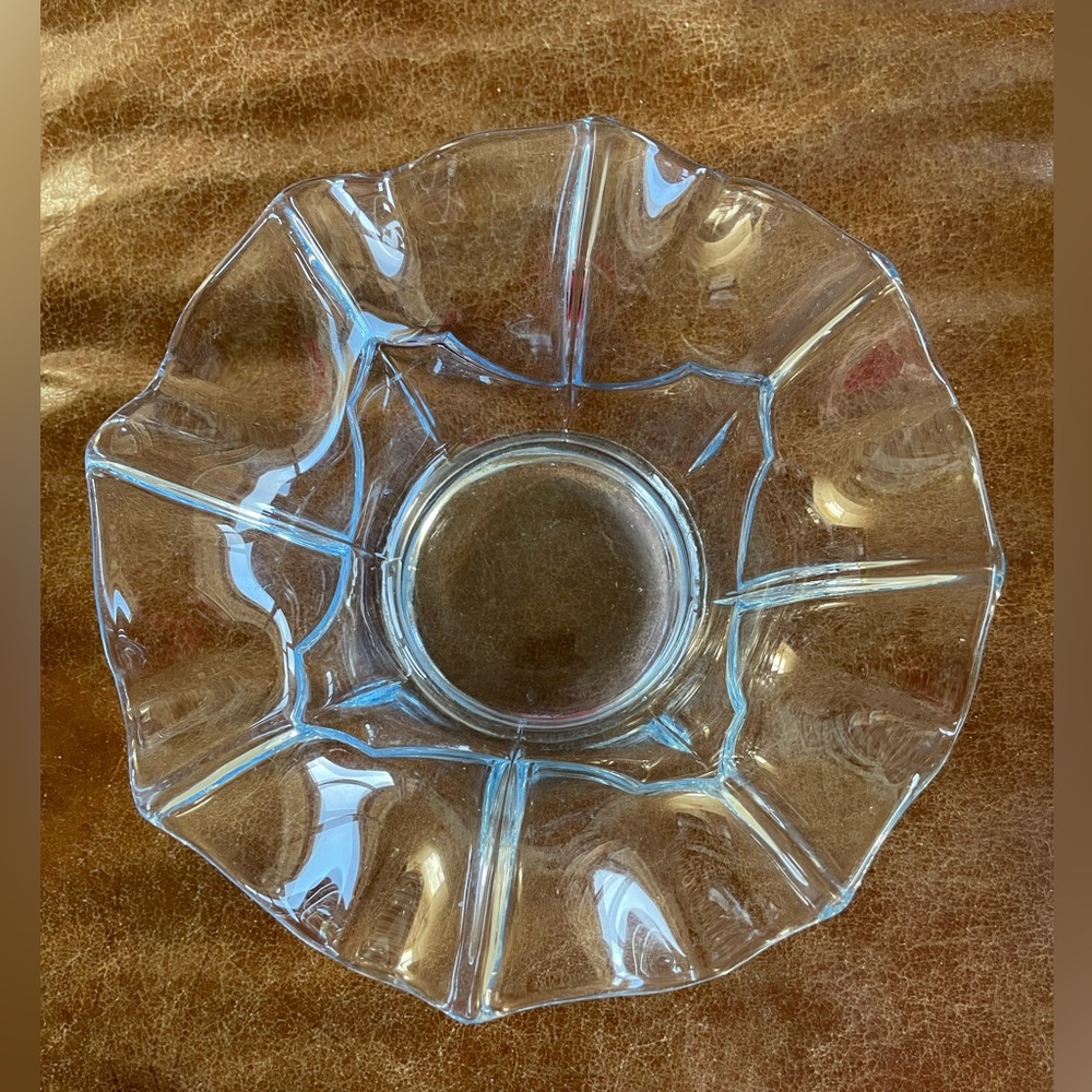 Vintage  light blue ruffled Clear Glass Serving candy Bowl dish